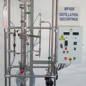 Distillation discontinue